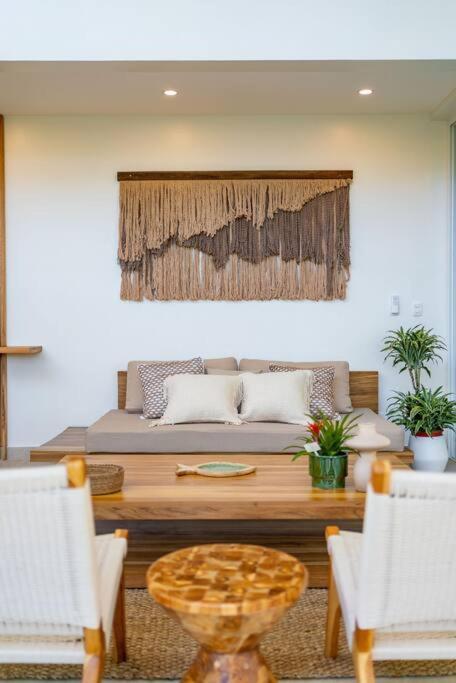 Hermosa Palms, Casa Lorenzo Front Club House *
